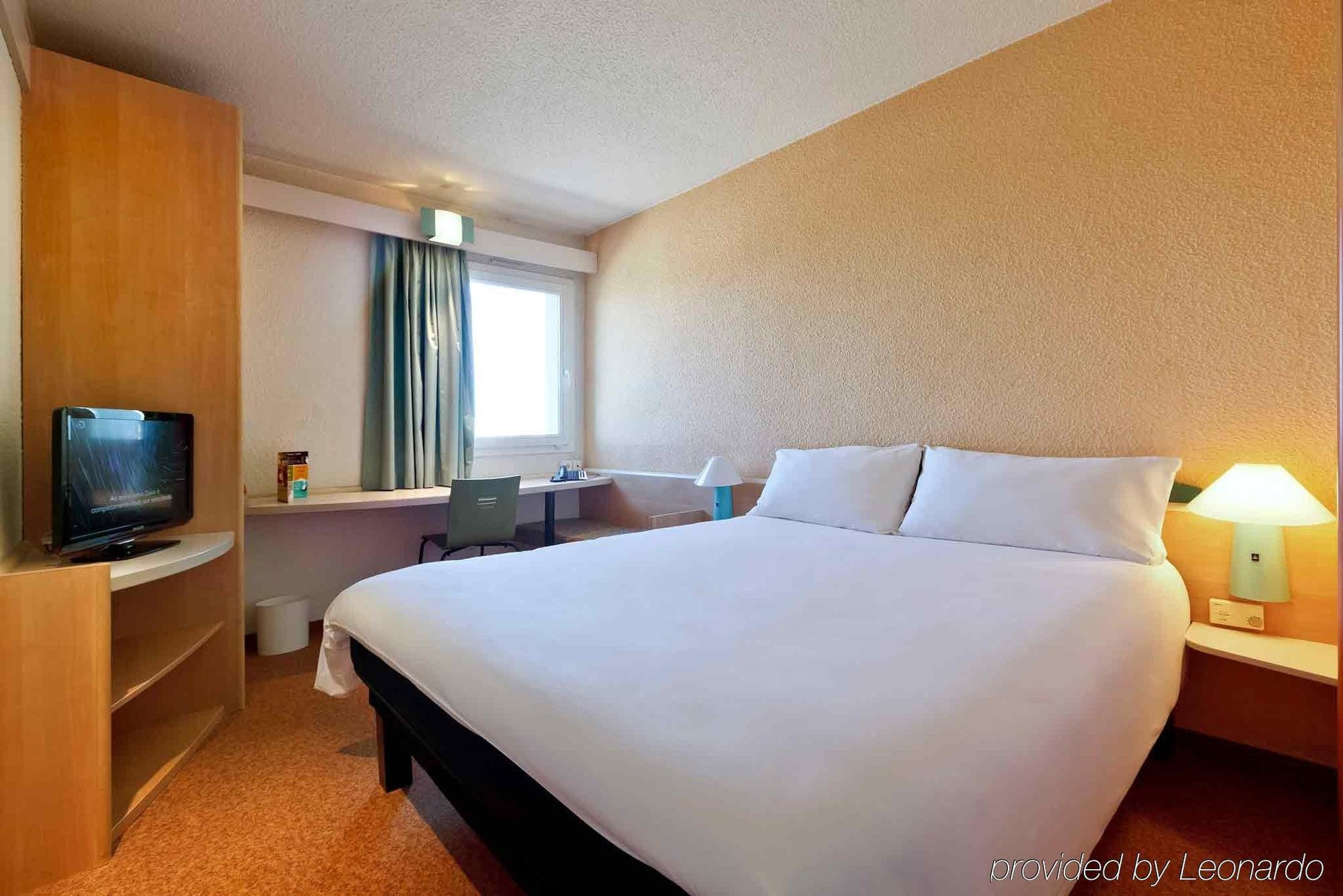 Flag Hotel Lisboa โอเอรัช ภายนอก รูปภาพ